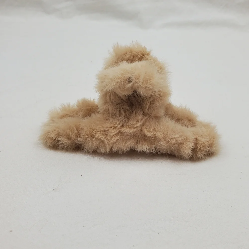 Plush hair claw clip hair accessories
